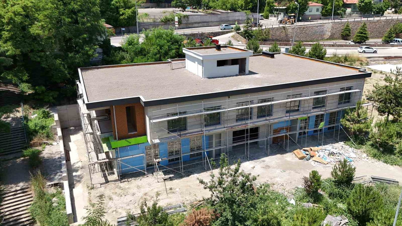 KARABÜK BELEDİYESİ İLE HAYIRSEVER YÜCEL ÖZÇELİK İŞ BİRLİĞİNDE YAPIMI SÜRDÜRÜLEN "YÜCEL-RECEP...