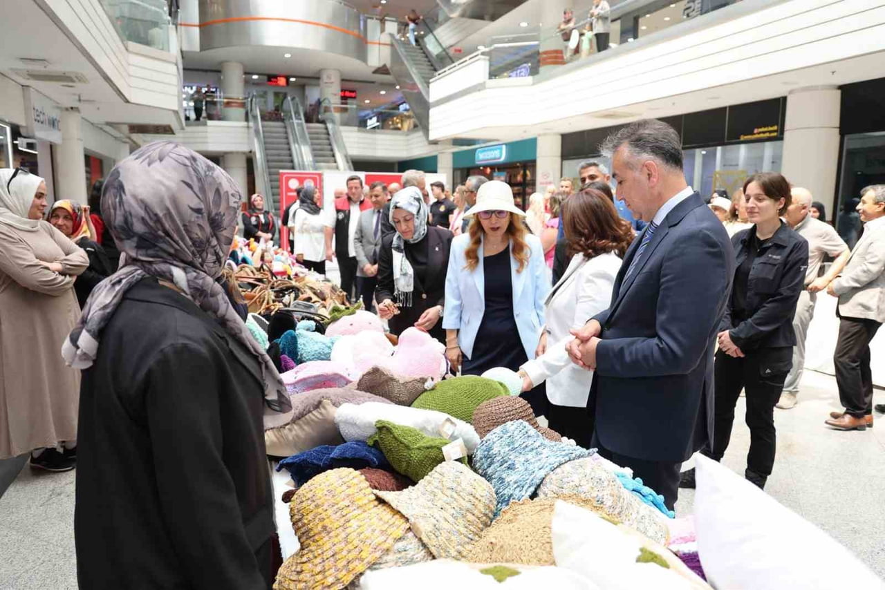 KARABÜK SOSYAL YARDIMLAŞMA VE DAYANIŞMA VAKFI BÜNYESİNDE FAALİYET GÖSTEREN KARABÜK VE CUMAYANI...