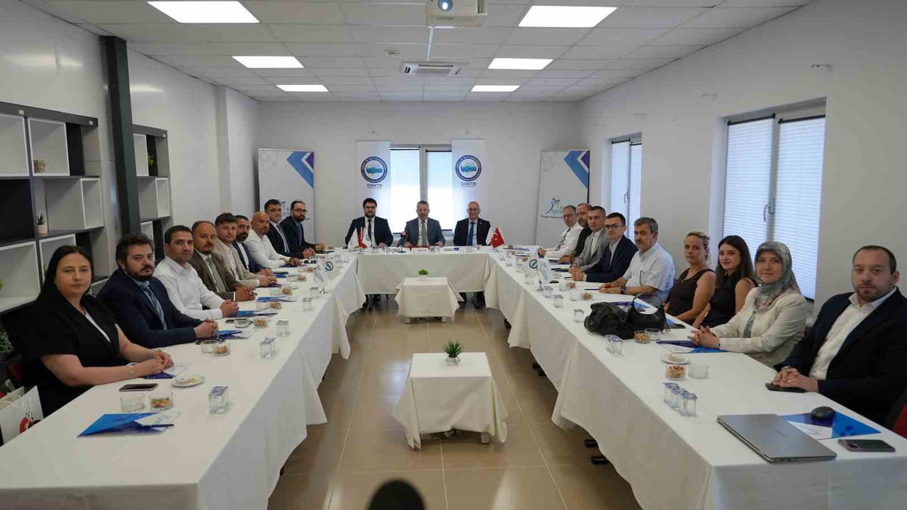 KARABÜK TEKNOKENT EV SAHİPLİĞİNDE DÜZENLENEN ORTA VE BATI KARADENİZ TEKNOLOJİ GELİŞTİRME BÖLGELERİ...