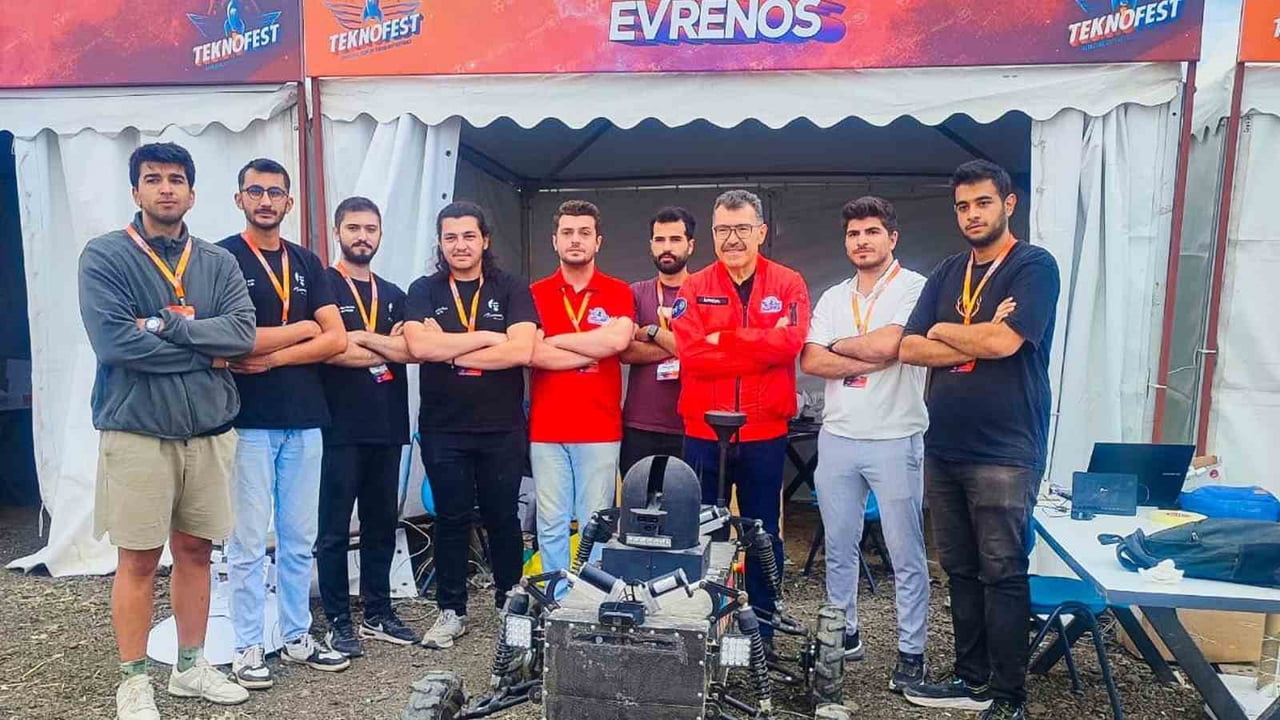 KARABÜK ÜNİVERSİTESİ (KBÜ) EVRENOS İNSANSIZ KARA ARACI (İKA) TAKIMI, GELİŞTİRDİĞİ OTONOM KARA...
