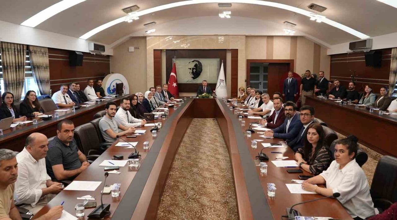 KARABÜK ÜNİVERSİTESİ (KBÜ) İLE İSTANBUL ÜNİVERSİTESİ İŞ BİRLİĞİNDE GERÇEKLEŞTİRİLEN SOSYALFEST’İN...