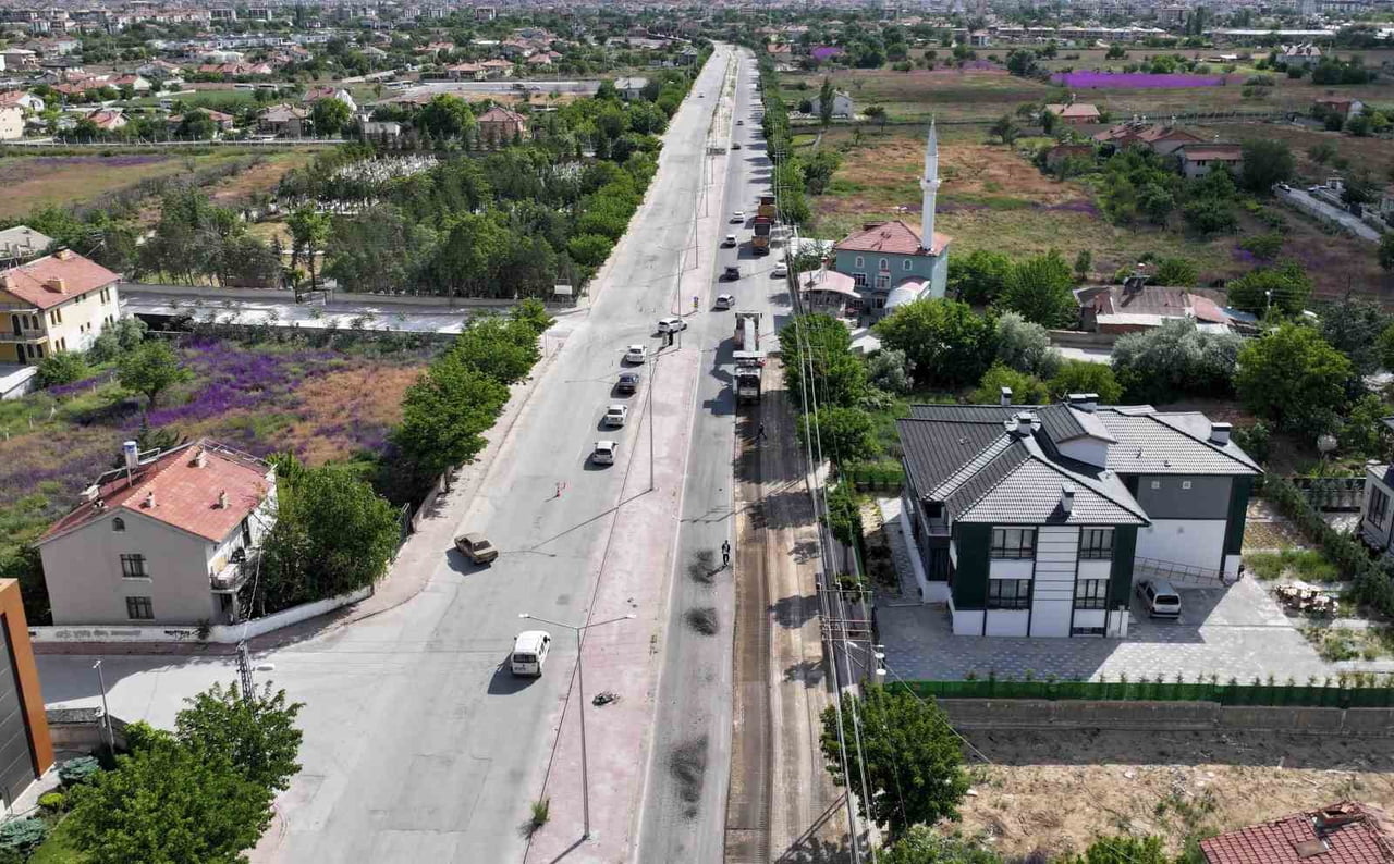 KARATAY’DA ASFALT SEZONU KAPSAMINDA KANAL CADDESİ VE KÜÇÜKKUMKÖPRÜ CADDESİ’NDE ALTYAPI HAZIRLIK...