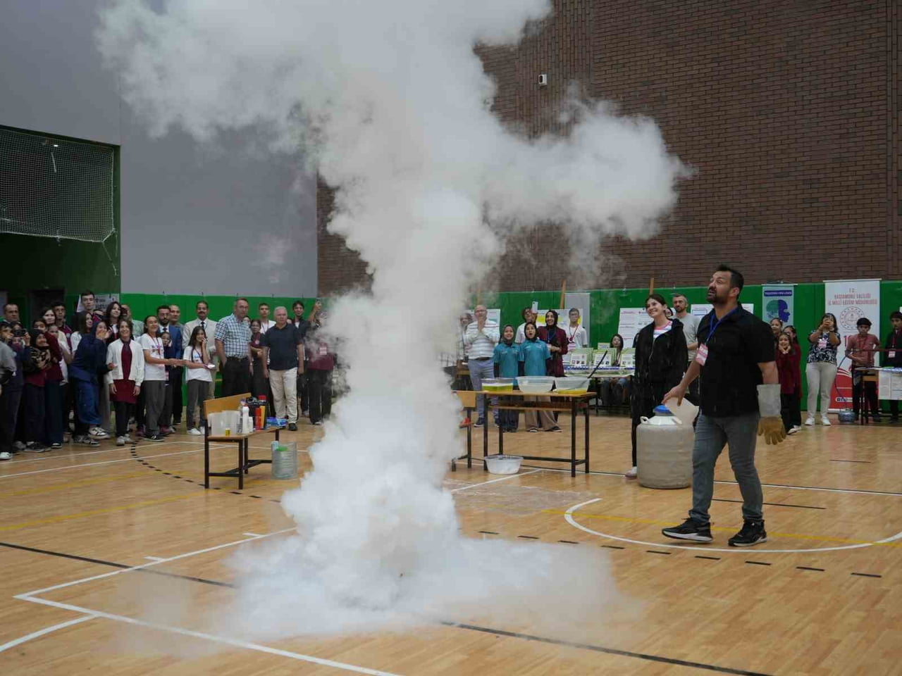 KASTAMONU'DA DÜZENLENEN BİLİM FESTİVALİNDE ÖĞRENCİLERİN YAPMIŞ OLDUĞU ROBOTİK KODLAMALAR İLE...