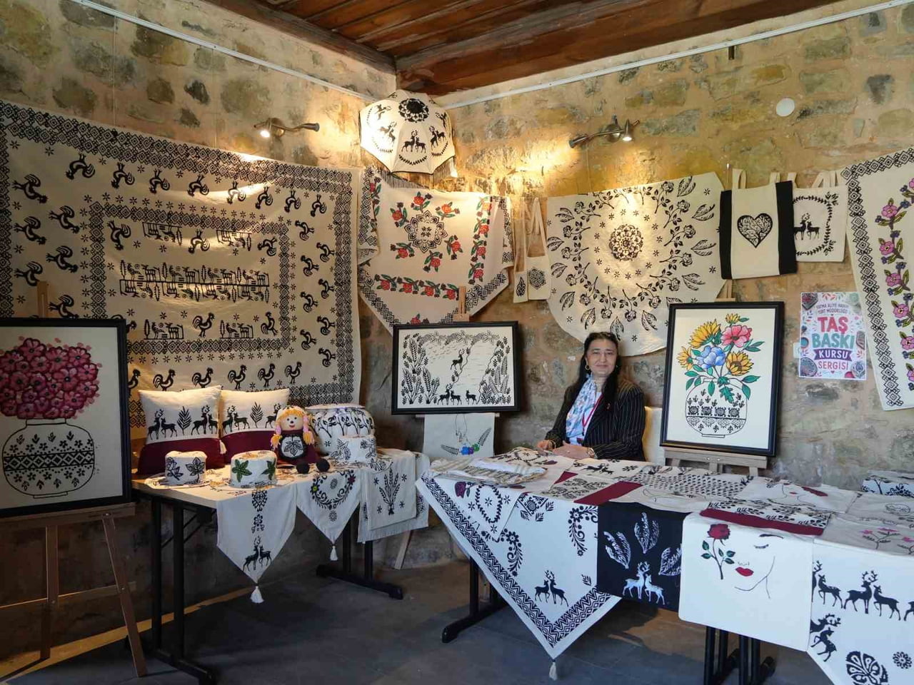 KASTAMONU’DAKİ KYK YURTLARINDA KALAN ÜNİVERSİTE ÖĞRENCİLERİNİN YIL BOYUNCA YAPTIĞI EL EMEĞİ...