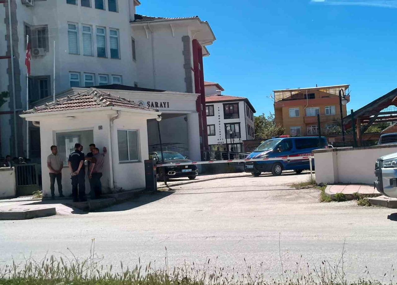 KASTAMONU’NUN TAŞKÖPRÜ İLÇESİNDE DAHA ÖNCESİNDE TARTIŞTIĞI KİŞİNİN İŞYERİNİ BASARAK ÖLDÜRDÜĞÜ...