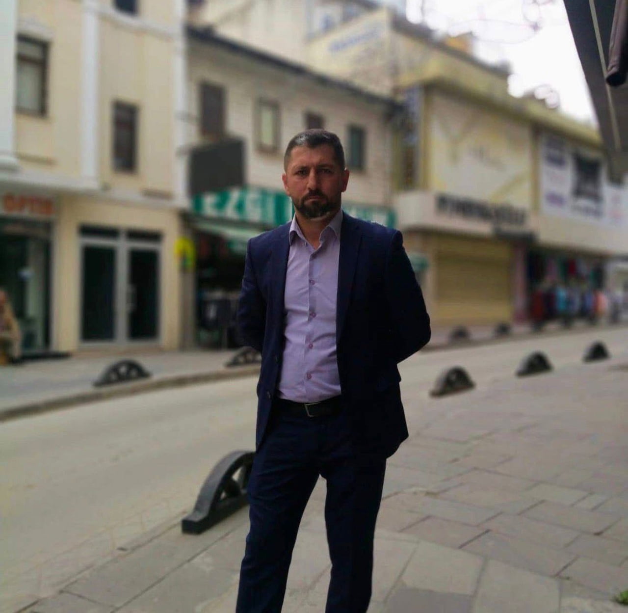 KASTAMONU’NUN TAŞKÖPRÜ İLÇESİNDE SİNAN GÜLEÇ, İŞYERİNDE UĞRADIĞI SİLAHLI SALDIRI SONRASINDA...
