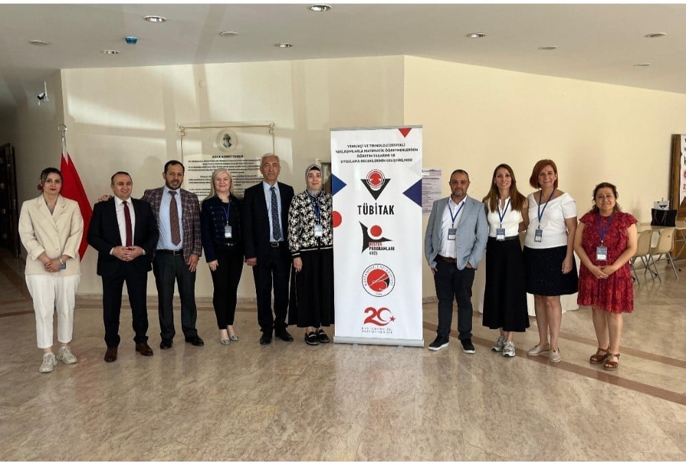 KASTAMONU ÜNİVERSİTESİ'NİN EV SAHİPLİĞİNDE MATEMATİK ÖĞRETMENLERİNE YÖNELİK HAZIRLANAN PROJEDE...
