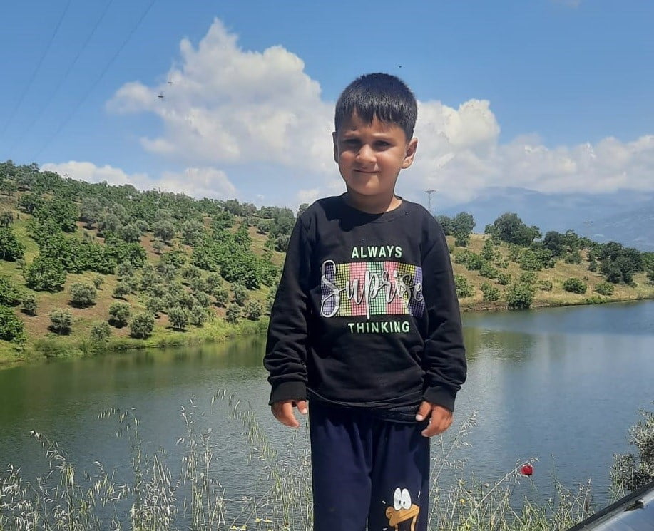 KAYIP OLARAK ARANAN 4 YAŞINDAKİ ALİM ERAY KARAKUŞ'UN CANSIZ BEDENİ SULAMA HAVUZUNDA BULUNDU.