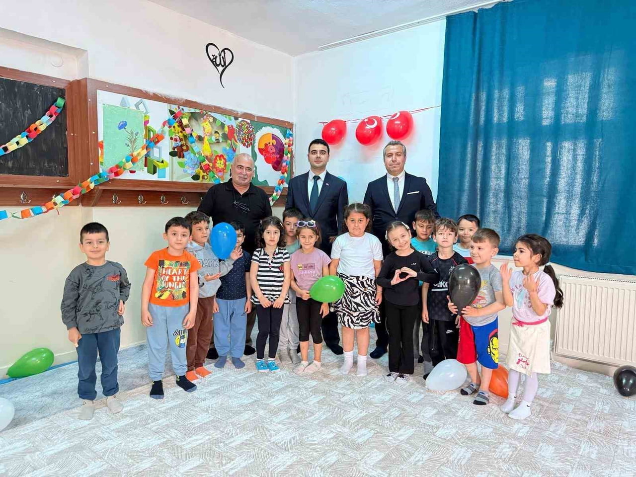 KAYMAKAM KILIÇ, CUMHURİYET ORTAOKULU'NU İNCELEDİ