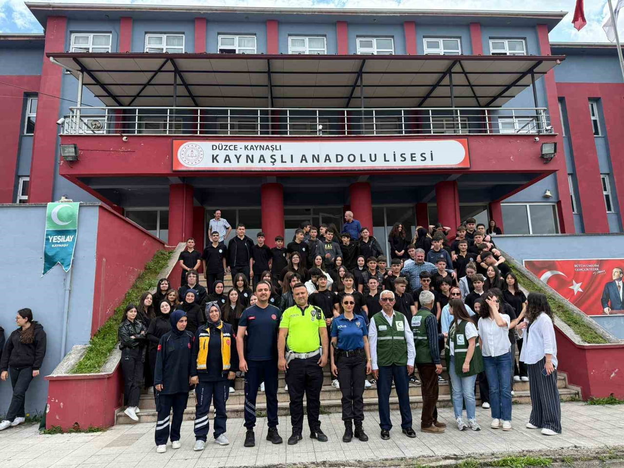 KAYNAŞLI ANADOLU LİSESİ’NDE DÜZENLENEN ETKİNLİKTE, SİGARA VE TÜTÜN ÜRÜNLERİNİN NEDEN OLDUĞU SAĞLIK...