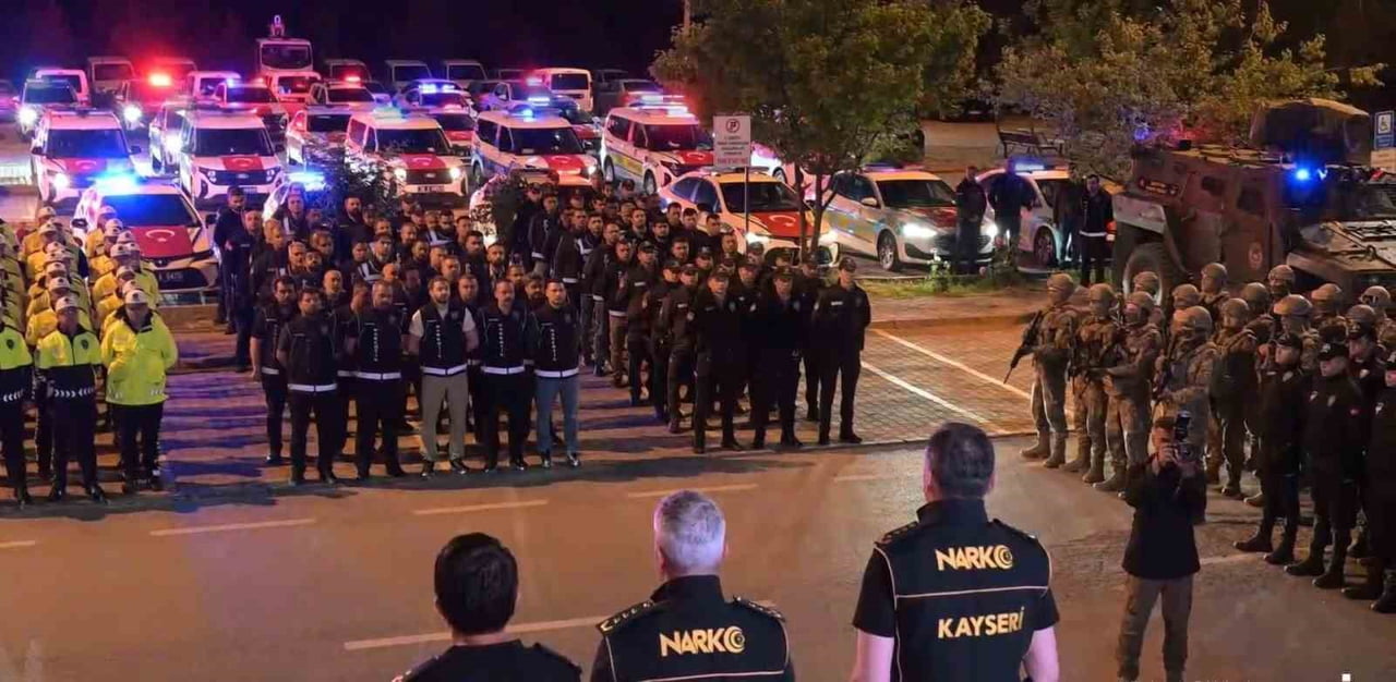 KAYSERİ'DE 2 BİN 500 POLİSİN KATILIMIYLA YAPILAN CUMHURİYET TARİHİNİN EN BÜYÜK UYUŞTURUCU...