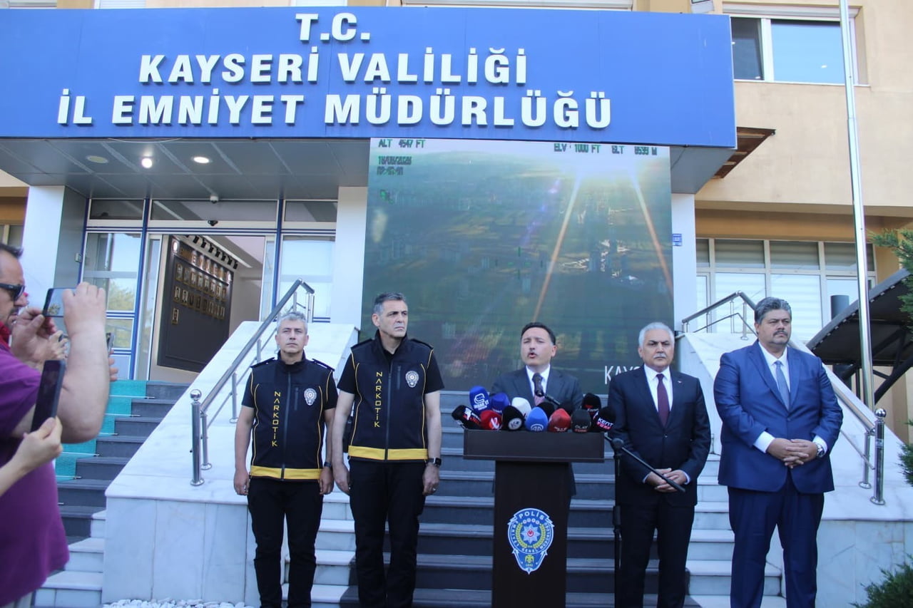 KAYSERİ'DE DÜZENLENEN CUMHURİYET TARİHİNİN EN BÜYÜK UYUŞTURUCU OPERASYONUNDA 282 HEDEF ŞAHSIN...