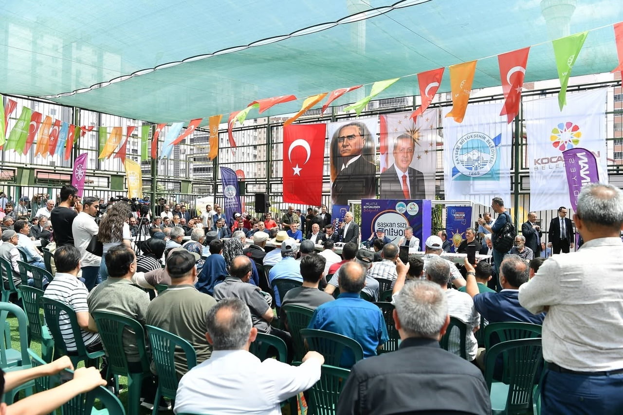 KAYSERİ BÜYÜKŞEHİR BELEDİYE BAŞKANI DR. MEMDUH BÜYÜKKILIÇ; AK PARTİ KAYSERİ İL BAŞKANLIĞI...