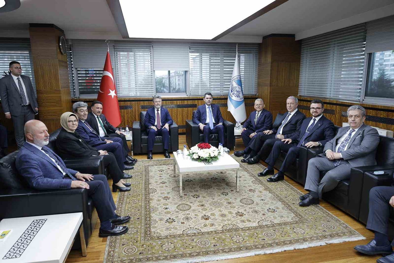 KAYSERİ BÜYÜKŞEHİR BELEDİYE BAŞKANI DR. MEMDUH BÜYÜKKILIÇ; ÇEŞİTLİ PROGRAMLAR KAPSAMINDA...