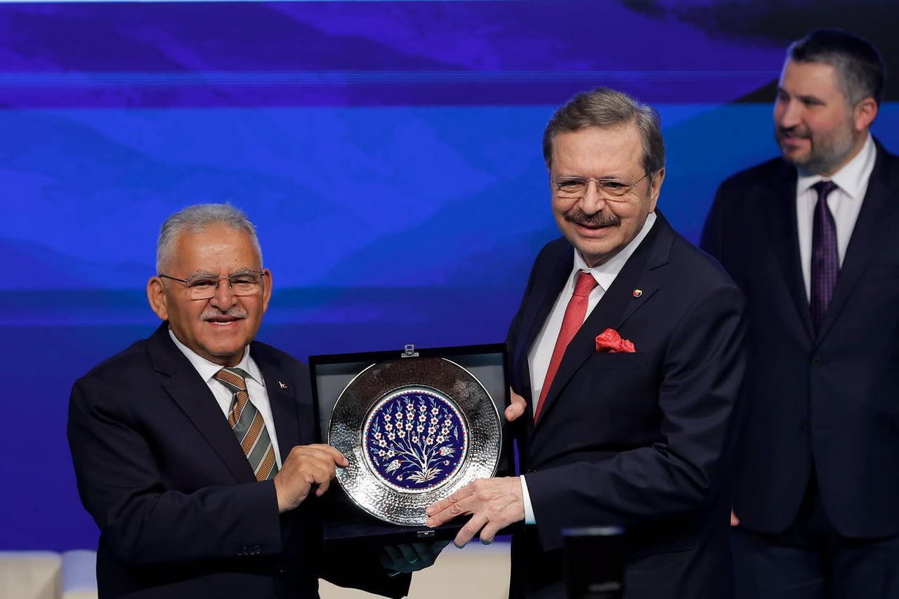 KAYSERİ BÜYÜKŞEHİR BELEDİYE BAŞKANI DR. MEMDUH BÜYÜKKILIÇ, ÇEVRE, ŞEHİRCİLİK VE İKLİM DEĞİŞİKLİĞİ...
