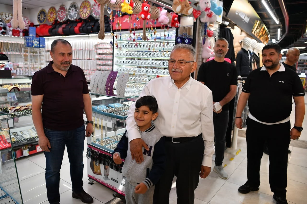 KAYSERİ BÜYÜKŞEHİR BELEDİYE BAŞKANI DR. MEMDUH BÜYÜKKILIÇ; KENTİN ÖNEMLİ TİCARET MERKEZLERİNDEN...