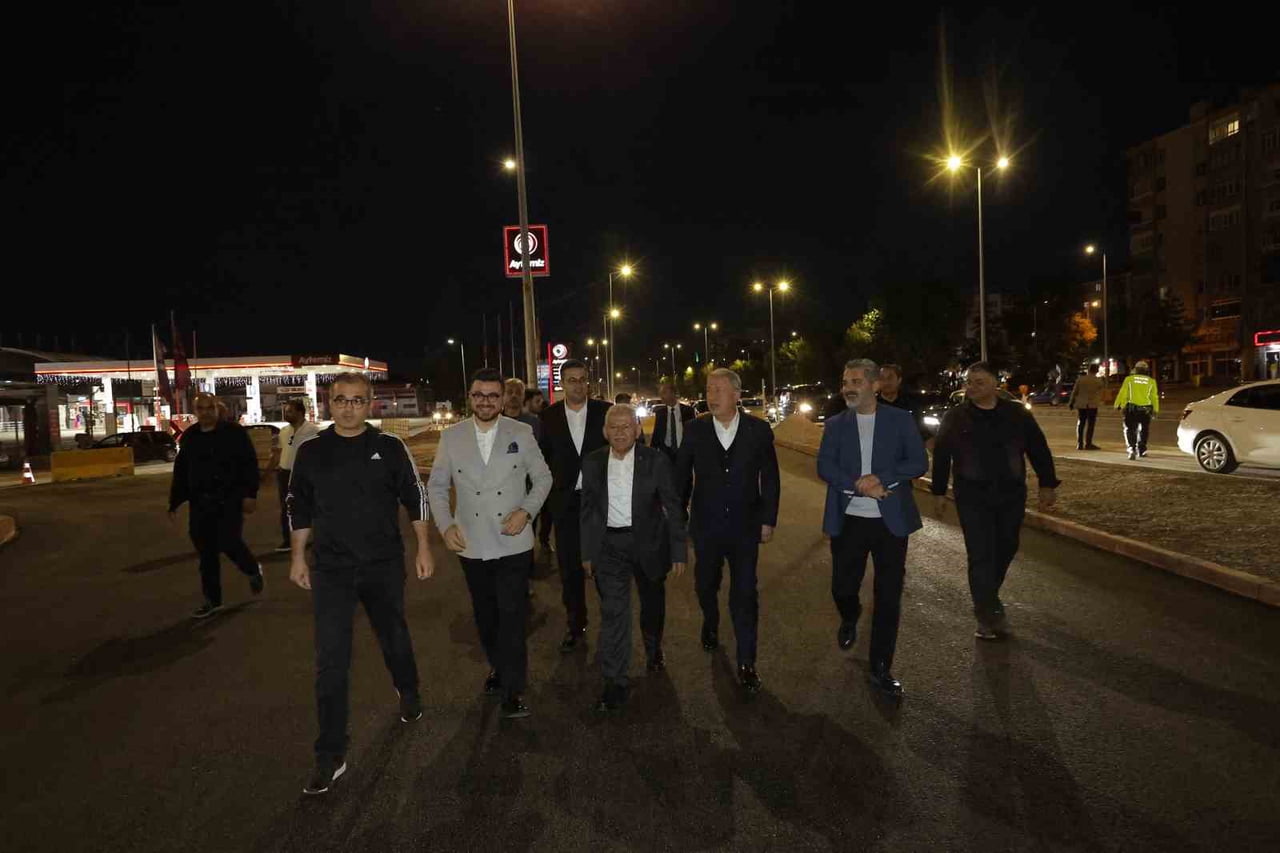 KAYSERİ BÜYÜKŞEHİR BELEDİYE BAŞKANI DR. MEMDUH BÜYÜKKILIÇ; TBMM MİLLİ SAVUNMA KOMİSYONU BAŞKANI VE...