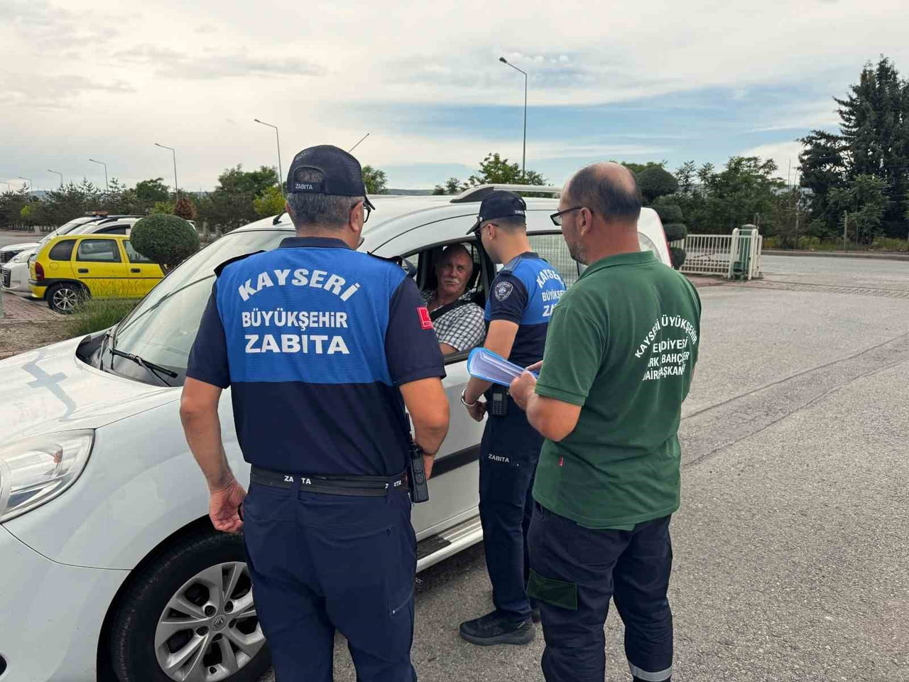 KAYSERİ BÜYÜKŞEHİR BELEDİYESİ; YENİ SEZONUN BAŞLADIĞI KENT GENELİNDEKİ HOBİ BAHÇELERİNDE EMEKLİ...