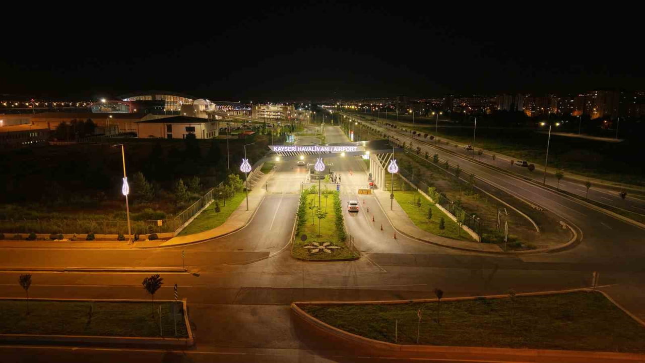 KAYSERİ BÜYÜKŞEHİR BELEDİYESİ; YILIN İLK BEŞ AYINDA 1 MİLYONU AŞKIN YOLCUYA HİZMET VEREN KAYSERİ...