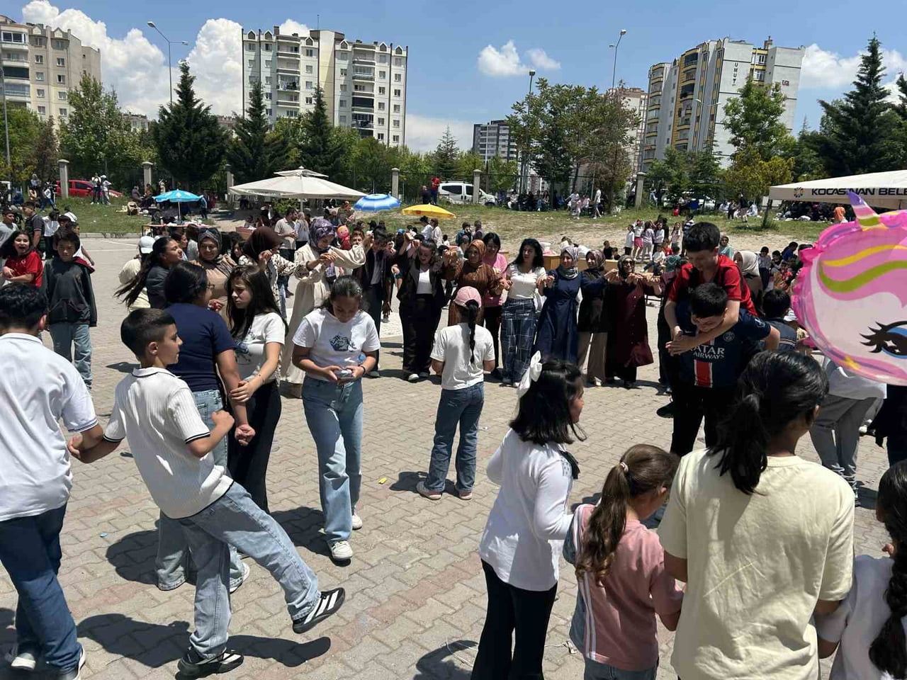 KAYSERİ’DE AHMETPAŞA İLKÖĞRETİM OKULU’NDA DÜZENLENEN YAZA MERHABA ŞÖLENİ’NDE ÖĞRENCİLER...