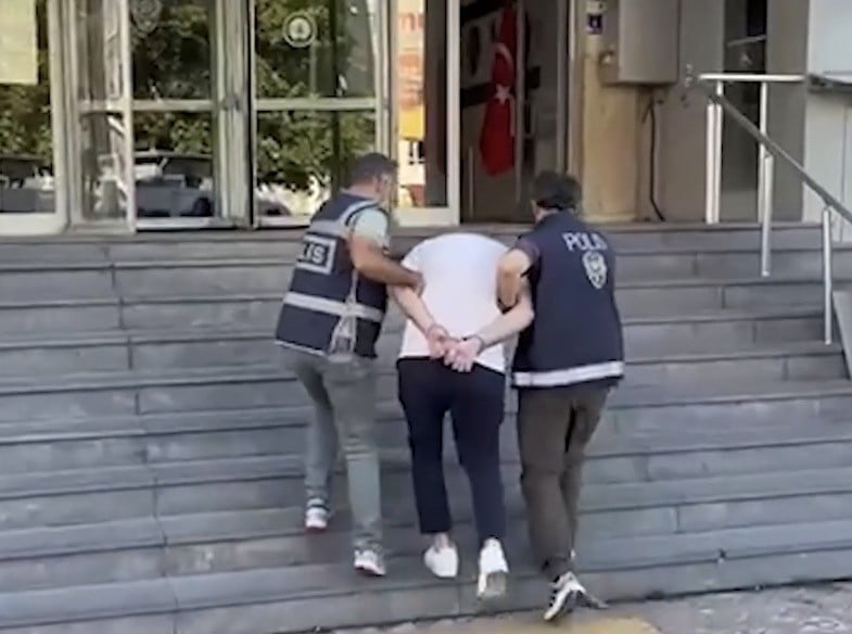 KAYSERİ’DE POLİS EKİPLERİ TARAFINDAN YAPILAN ÇALIŞMALARDA, 24 FARKLI ‘DOLANDIRICILIK’ SUÇUNDAN 21...