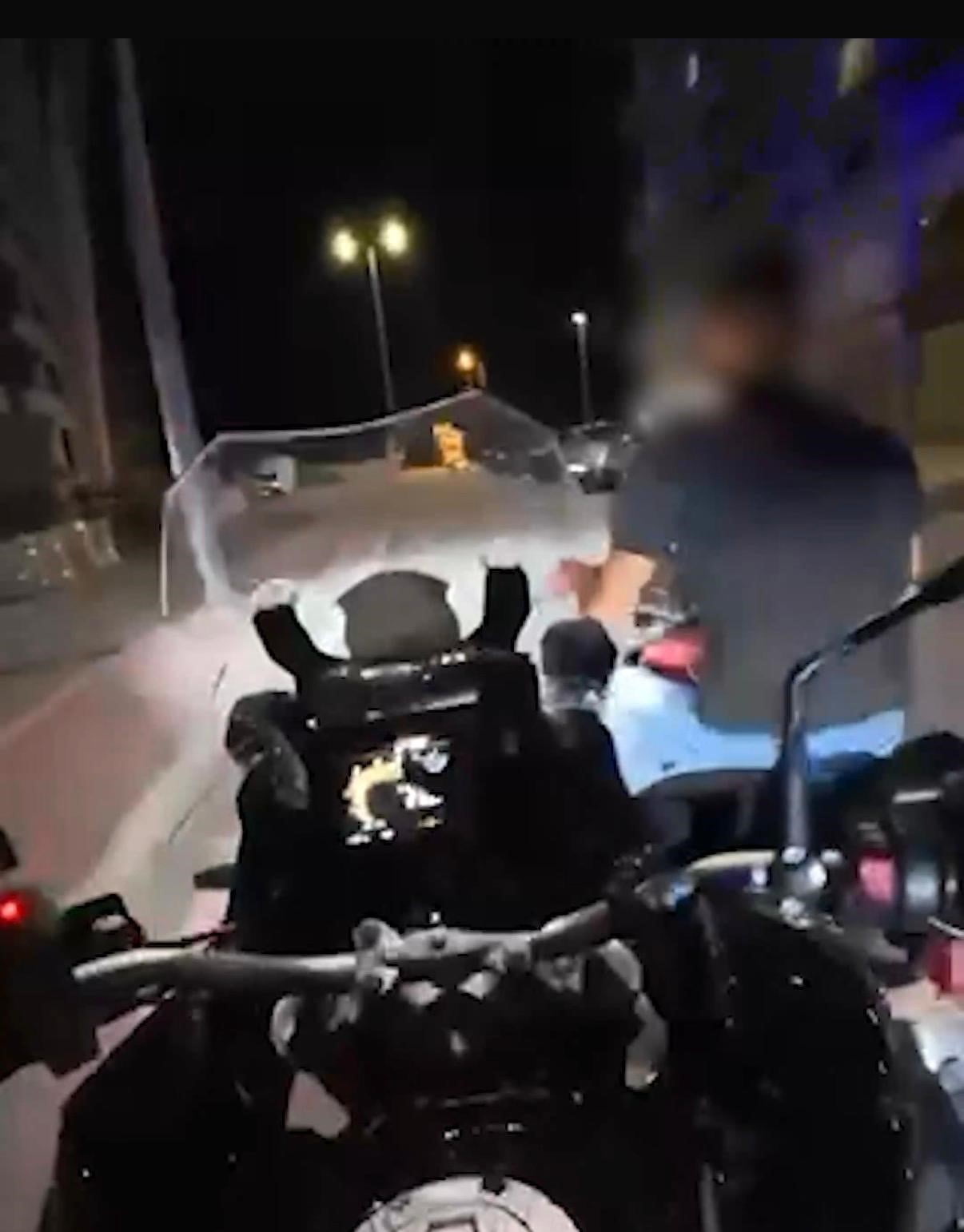 KAYSERİ’DE POLİS EKİPLERİNİN ‘DUR’ İHTARINA UYMAYAN MOTOSİKLET SÜRÜCÜSÜ TARLAYA GİRİNCE...