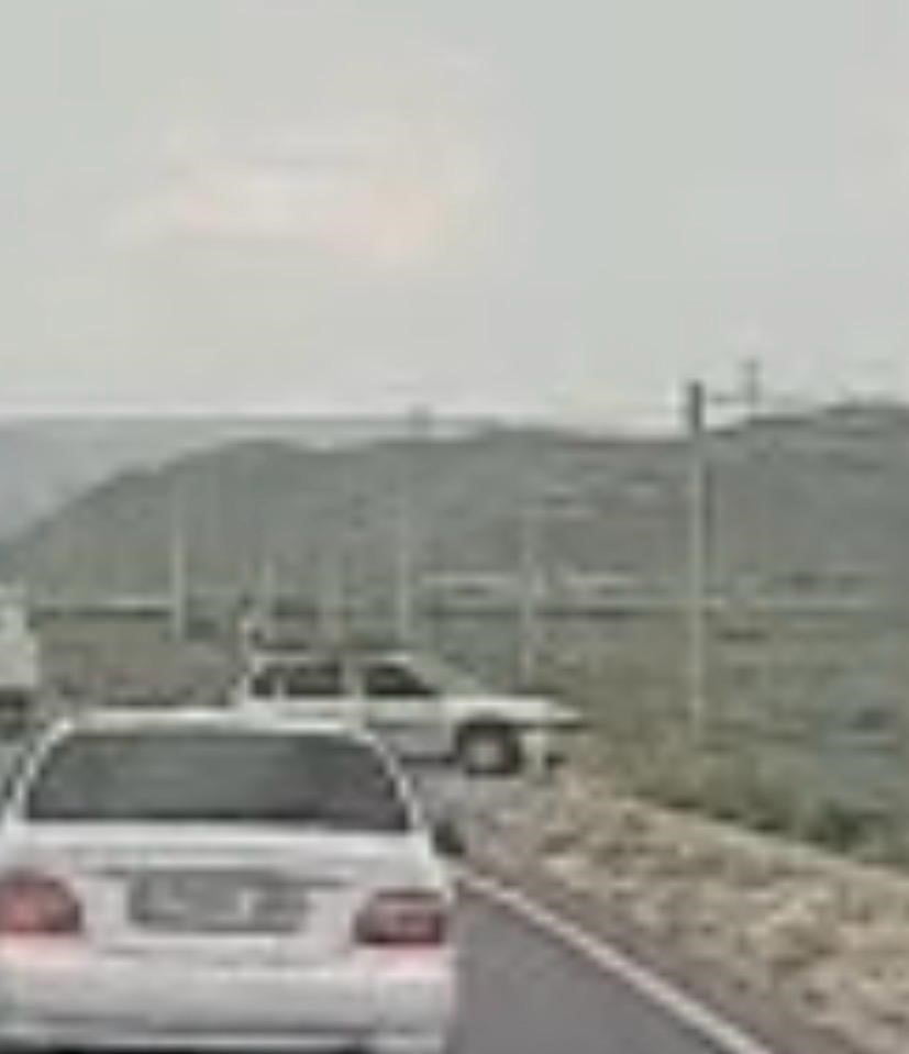 KAYSERİ’DE YOĞUN ARAÇ TRAFİĞİNDE KARŞI YÖNDEN GELEN TIRIN ÜZERİNE GELDİĞİNİ DÜŞÜNEREK, TEDİRGİN...