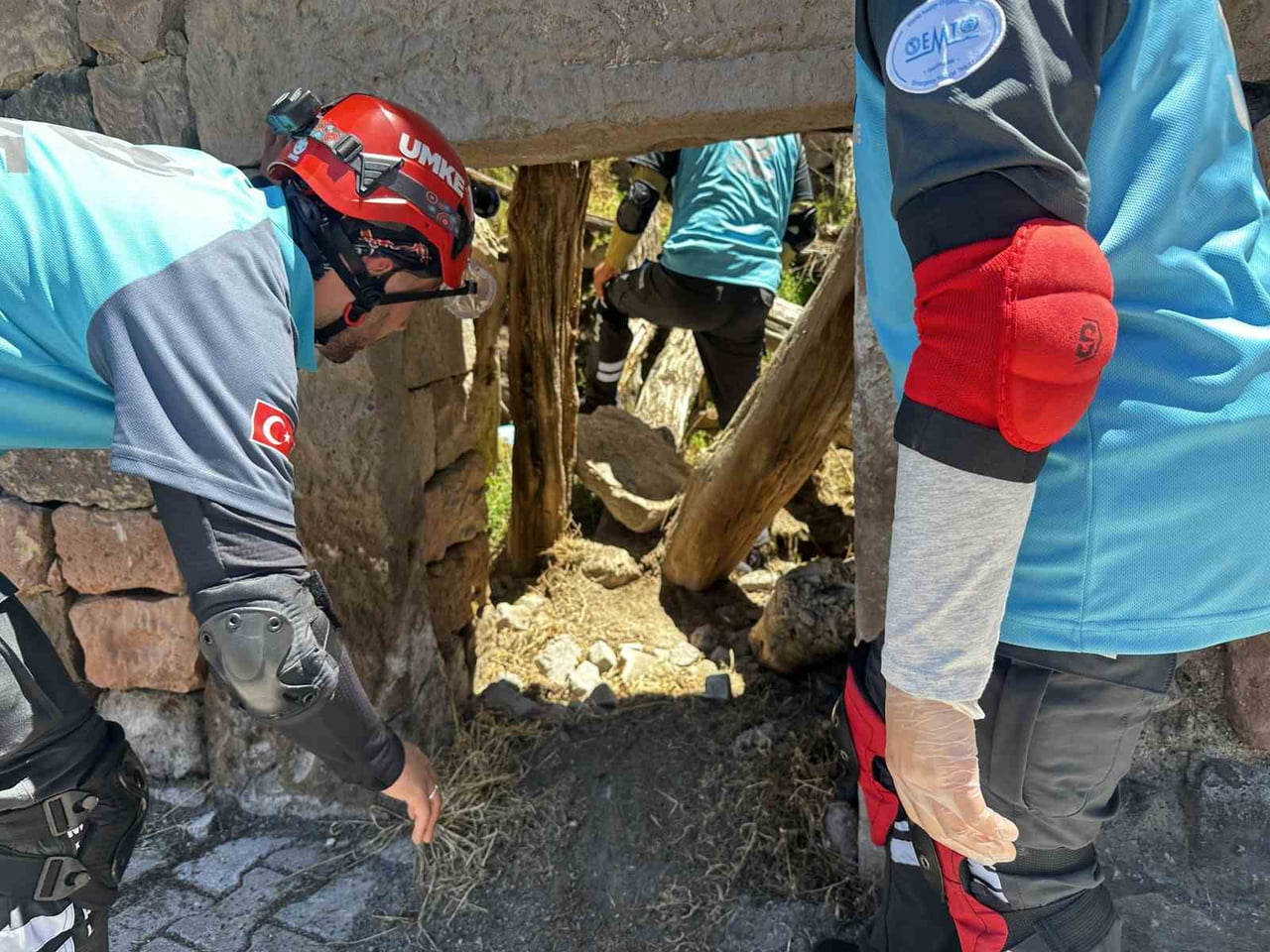 KAYSERİ İL SAĞLIK MÜDÜRLÜĞÜ BÜNYESİNDE GÖREVLİ UMKE PERSONELLERİ, 3 GÜN SÜREN EĞİTİM KAMPINI...