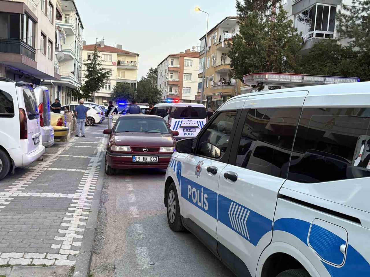 KAYSERİ’NİN KOCASİNAN İLÇESİNDE BİR ŞAHIS TARTIŞTIĞI ESKİ KAYINVALİDESİNİ VE BALDIZINI...