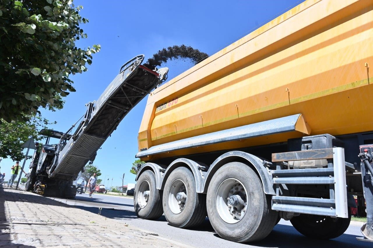 KAYSERİ ORGANİZE SANAYİ BÖLGESİ’NDE ASFALT YENİLEME ÇALIŞMALARINDA 2026 SEZONU AÇILDI.