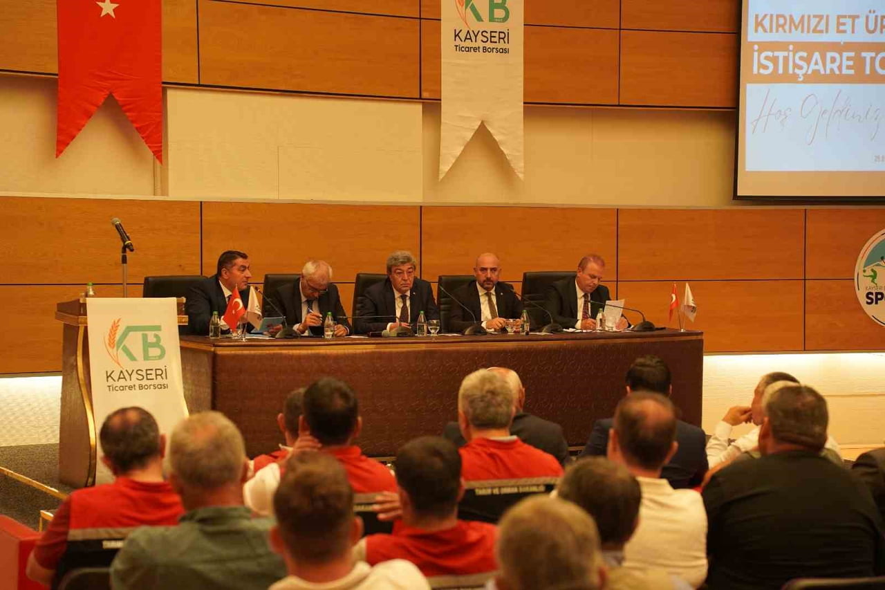 KAYSERİ TİCARET BORSASI (KTB) ÖNCÜLÜĞÜNDE DÜZENLENEN KIRMIZI ET ÜRETİCİLERİ İSTİŞARE TOPLANTISI...