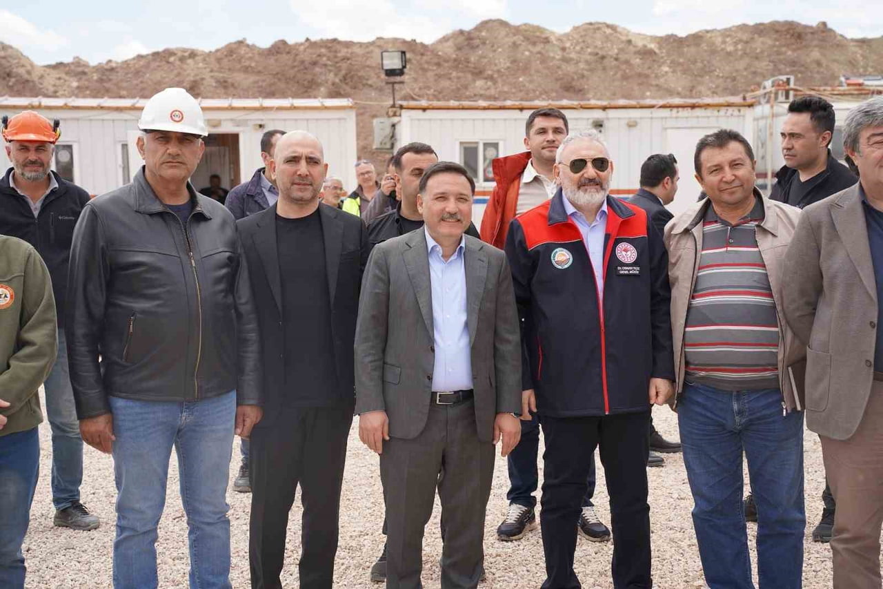 KAYSERİ TİCARET BORSASI (KTB) ÖNCÜLÜĞÜNDE HAYATA GEÇİRİLEN KOCASİNAN JEOTERMAL KAYNAKLI SERA...