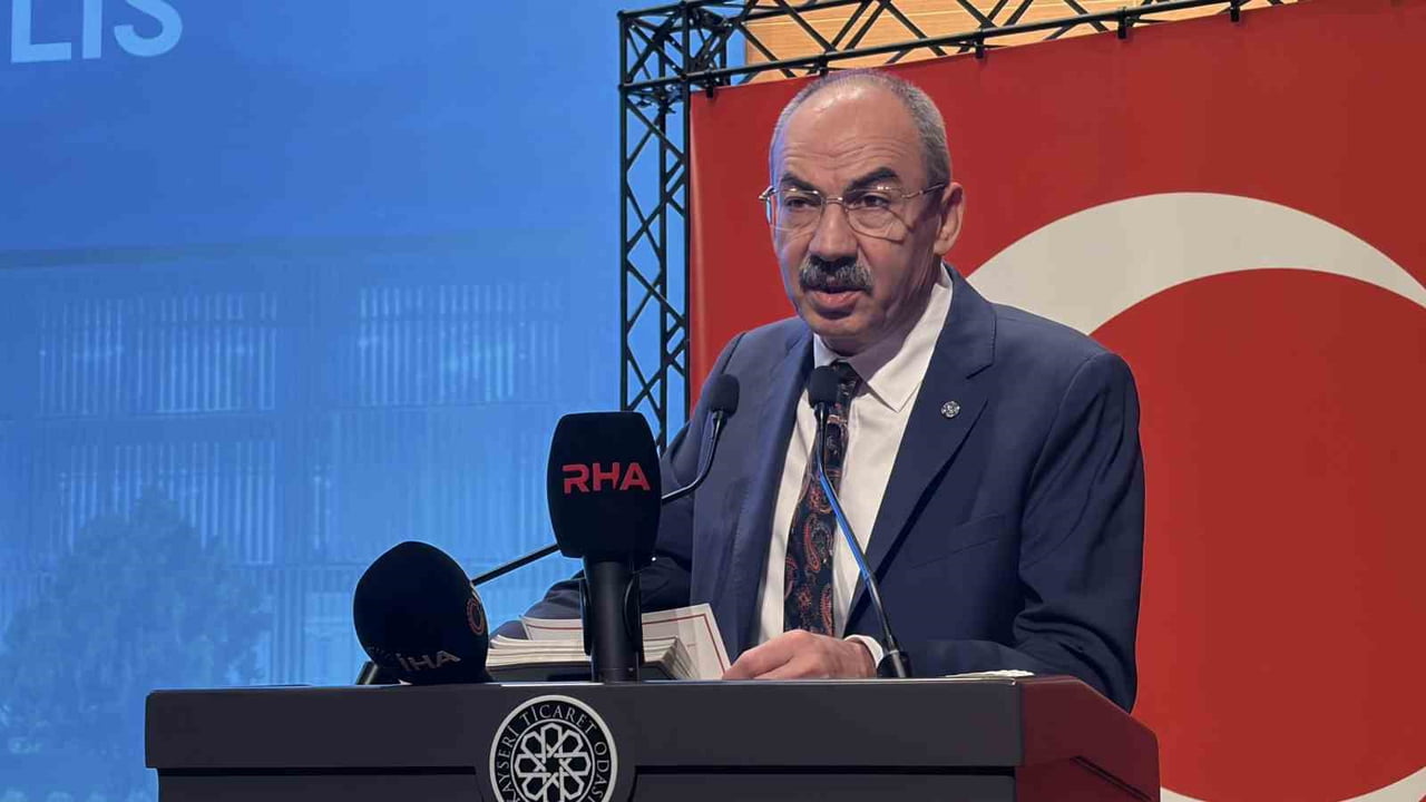 KAYSERİ TİCARET ODASI’NDA (KTO) MAYIS VE HAZİRAN AYI MECLİS TOPLANTISI’NDA KONUŞAN  KTO YÖNETİM...