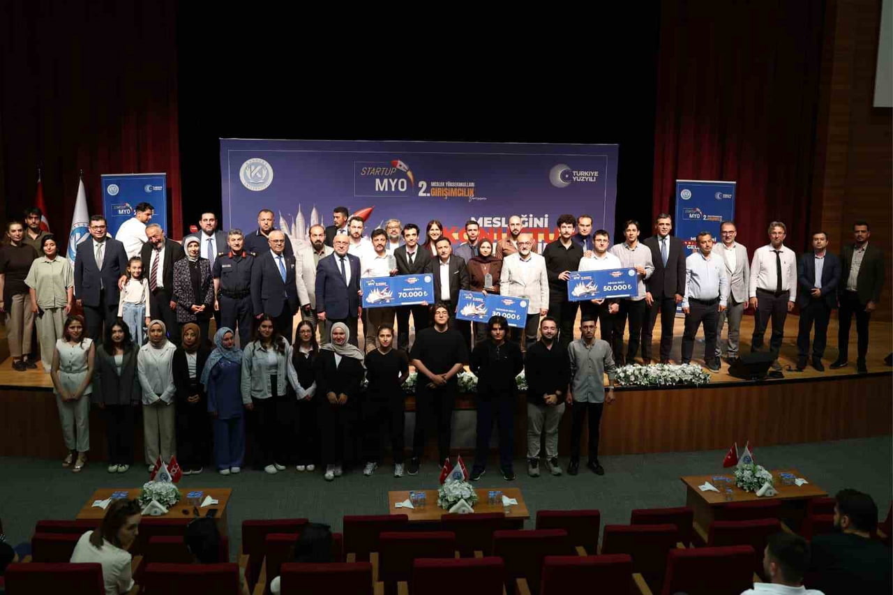 KAYSERİ ÜNİVERSİTESİ (KAYÜ) KOORDİNATÖRLÜĞÜNDE KAYSERİ'DE MESLEK YÜKSEKOKULLARI ÖĞRENCİLERİNE...