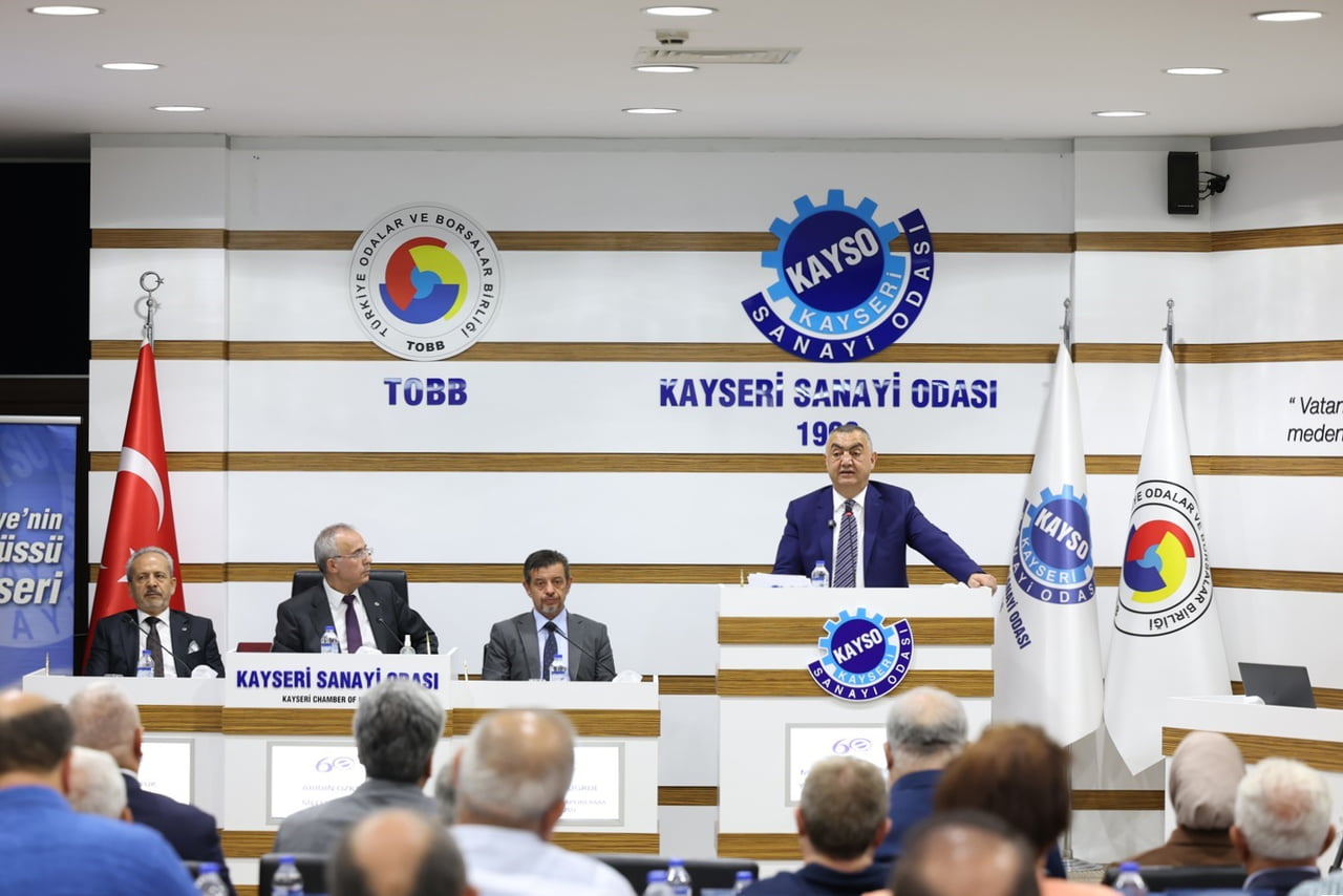KAYSO YÖNETİM KURULU BAŞKANI MEHMET BÜYÜKSİMİTCİ, ODANIN 60 YILLIK KÖKLÜ GEÇMİŞİNE VURGU YAPARAK...