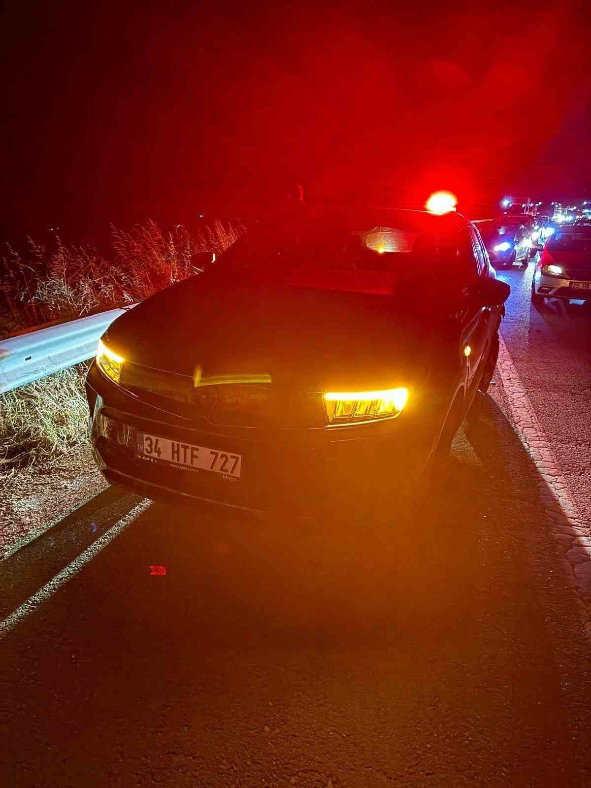 KAZA YAPAN ALKOLLÜ SÜRÜCÜ OLAY YERİNDEN KAÇARKEN, JANDARMADAN KAÇAMADI