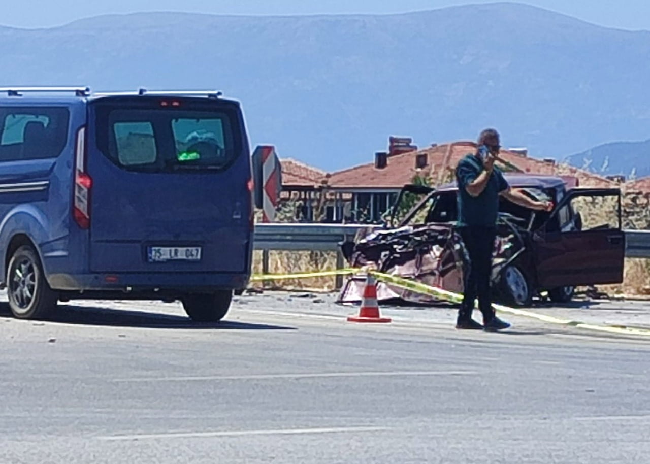 KAZANIN ARDINDAN ÖZGE DÖNMEZ'İN KULLANDIĞI OTOMOBİL HURDAYA DÖNDÜ