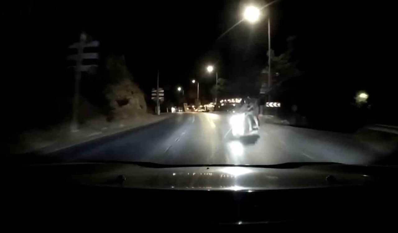 KAZANIN TAKSİNİN ARAÇ KAMERASINA YANSIYAN GÖRÜNTÜLERİ ORTAYA ÇIKTI. GÖRÜNTÜLERDE MOTOSİKLETİN TALİ...