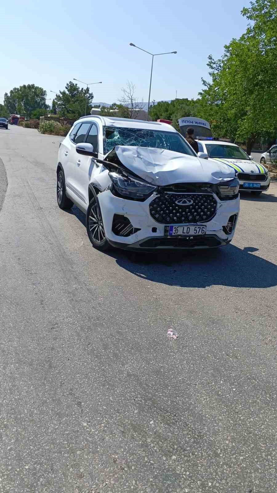 KAZAYA KARIŞAN OTOMOBİL