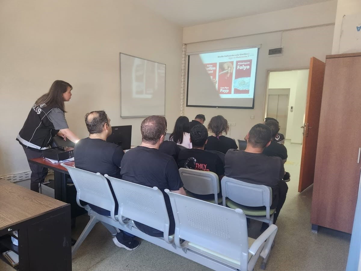 KEMALİYE'DE UYUŞTURUCUYLA MÜCADELE KAPSAMINDA BİLGİLENDİRME ÇALIŞMASI YAPILDI