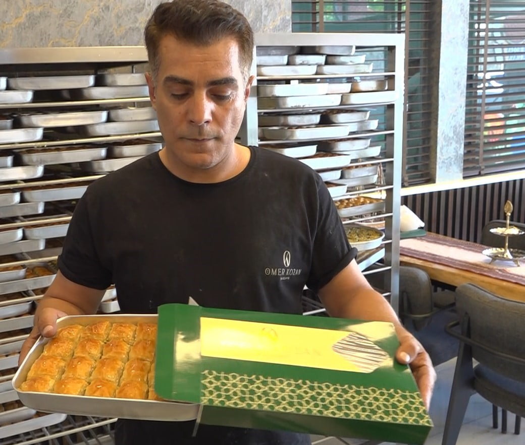 KENTTE BAKLAVACILIK YAPAN ÖMER KOZAN, SON ZAMANLARDA YURT DIŞINDAN YOĞUN SİPARİŞ ALDIKLARINI VE...