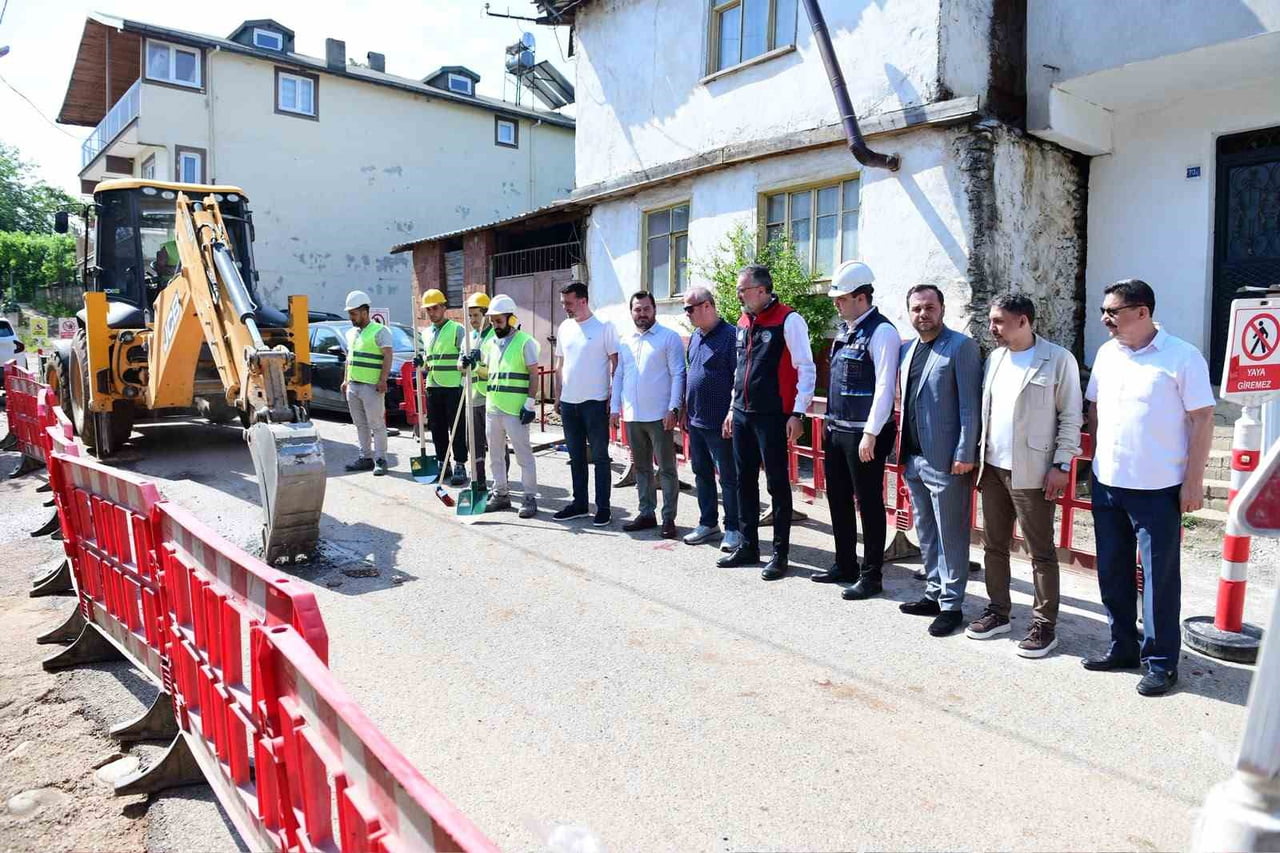 KESTEL BELEDİYESİ TARAFINDAN BURHANİYE VE GÖZEDE MAHALLELERİ’NDE DOĞALGAZ ÇALIŞMALARINA BAŞLANDI....