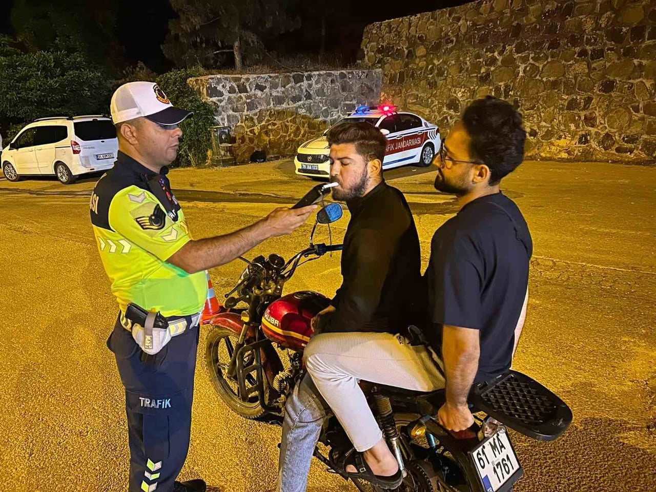 KİLİS'TE ALKOL VE MOTOSİKLET DENETİMİ