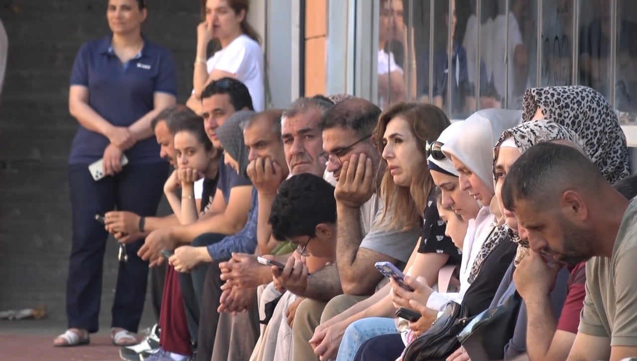 KİLİS'TE YÜKSEKÖĞRETİM KURUMLARI SINAVI'NIN (YKS) İKİNCİ OTURUMU OLAN ALAN YETERLİLİK TESTİ (AYT)...