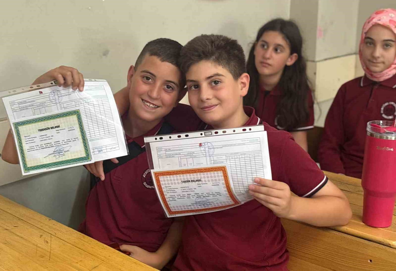 KIRKLARELİ'NDE 53 BİN 822 ÖĞRENCİ KARNE HEYECANI YAŞADI