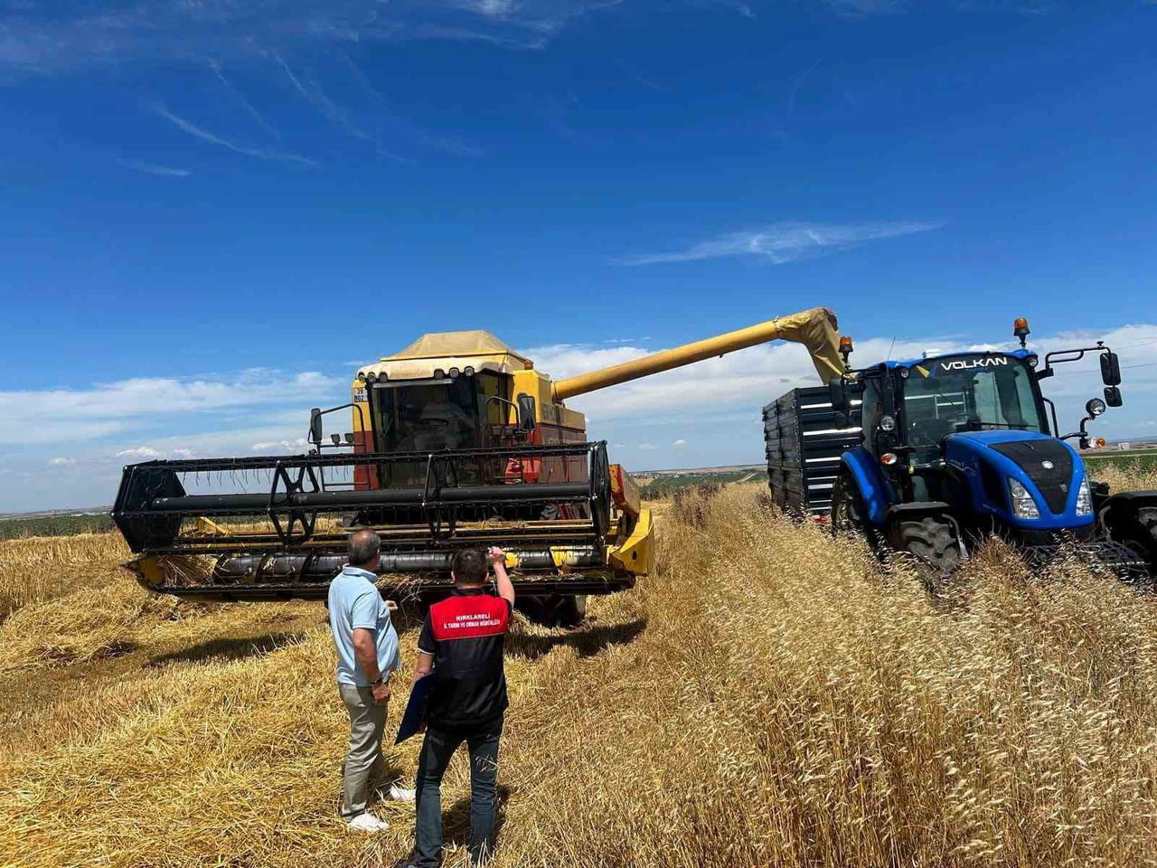 KIRKLARELİ'NDE DEVAM EDEN HASAT SEZONUNDA ÜRÜN KAYIPLARININ ÖNLENMESİ VE YANGIN RİSKİNİN...