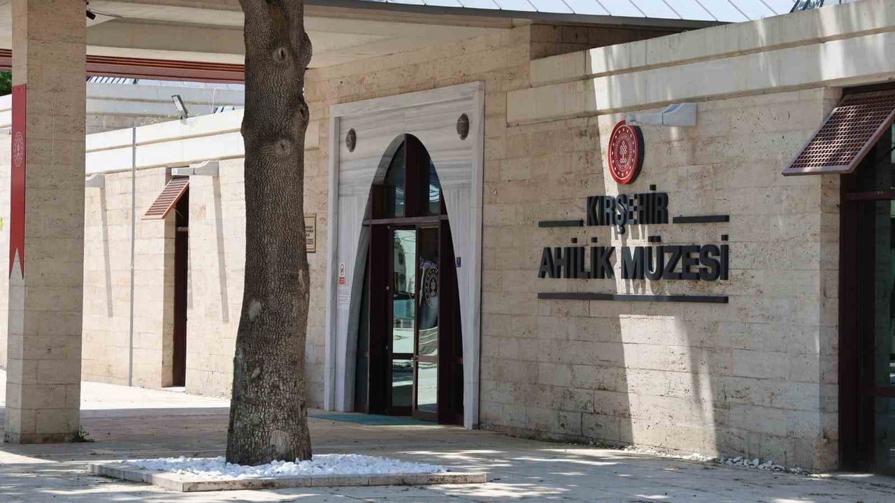 KIRŞEHİR ŞEHİR MERKEZİNDE FAALİYET GÖSTEREN AHİLİK MÜZESİ, 2026 YILININ İLK ALTI AYINDA 50 BİN...