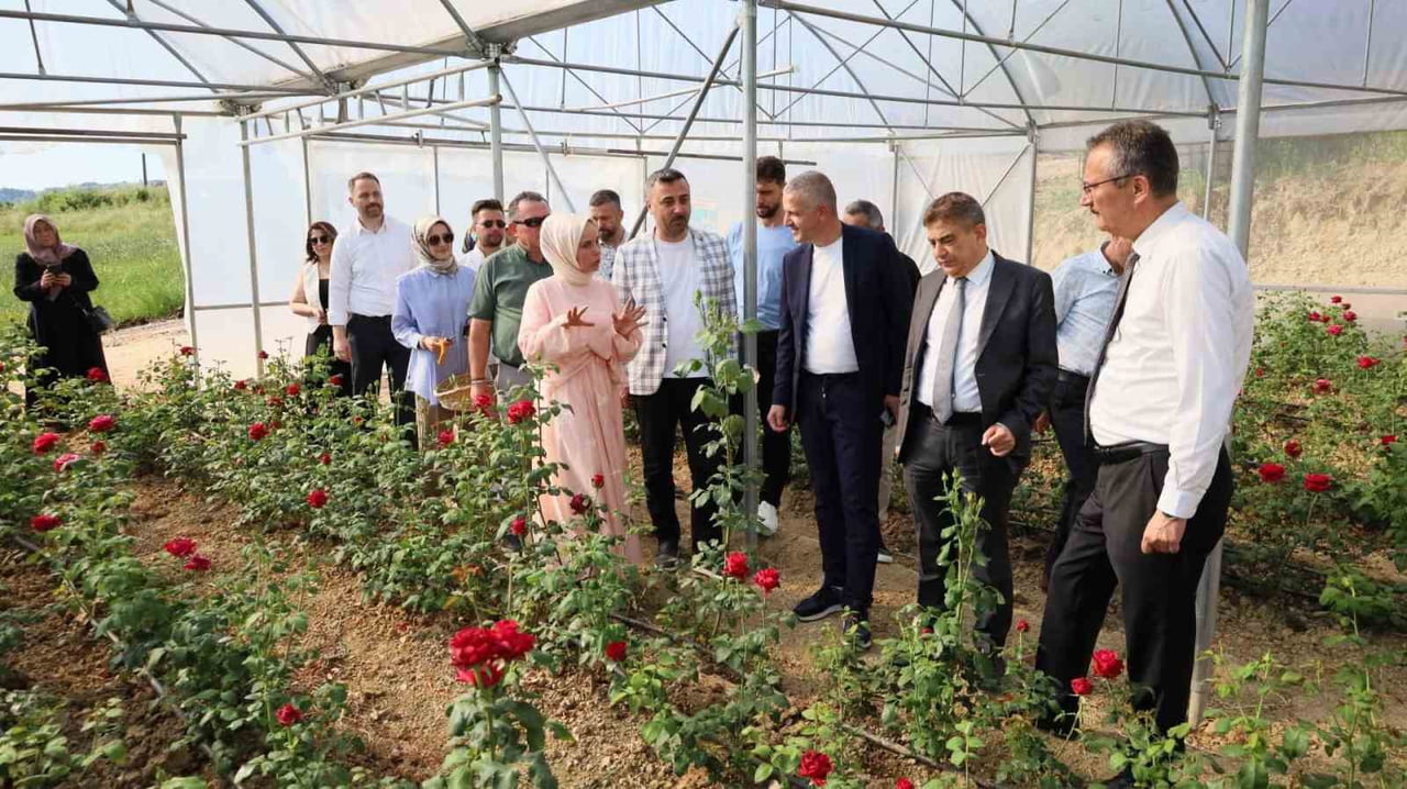 KOCAELİ'DE 35 YAŞINDAKİ KADIN GİRİŞİMCİ FATMA ÇELEBİ, BÜYÜKŞEHİR BELEDİYESİNİN YÜZDE 50 HİBE...