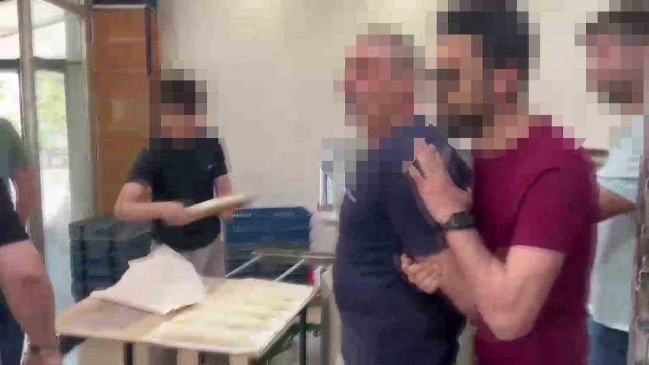 KOCAELİ'DE 8 AYRI SUÇTAN TOPLAM 24 YIL KESİNLEŞMİŞ HAPİS CEZASI BULUNAN VE 8 YILDIR FİRARİ OLAN...