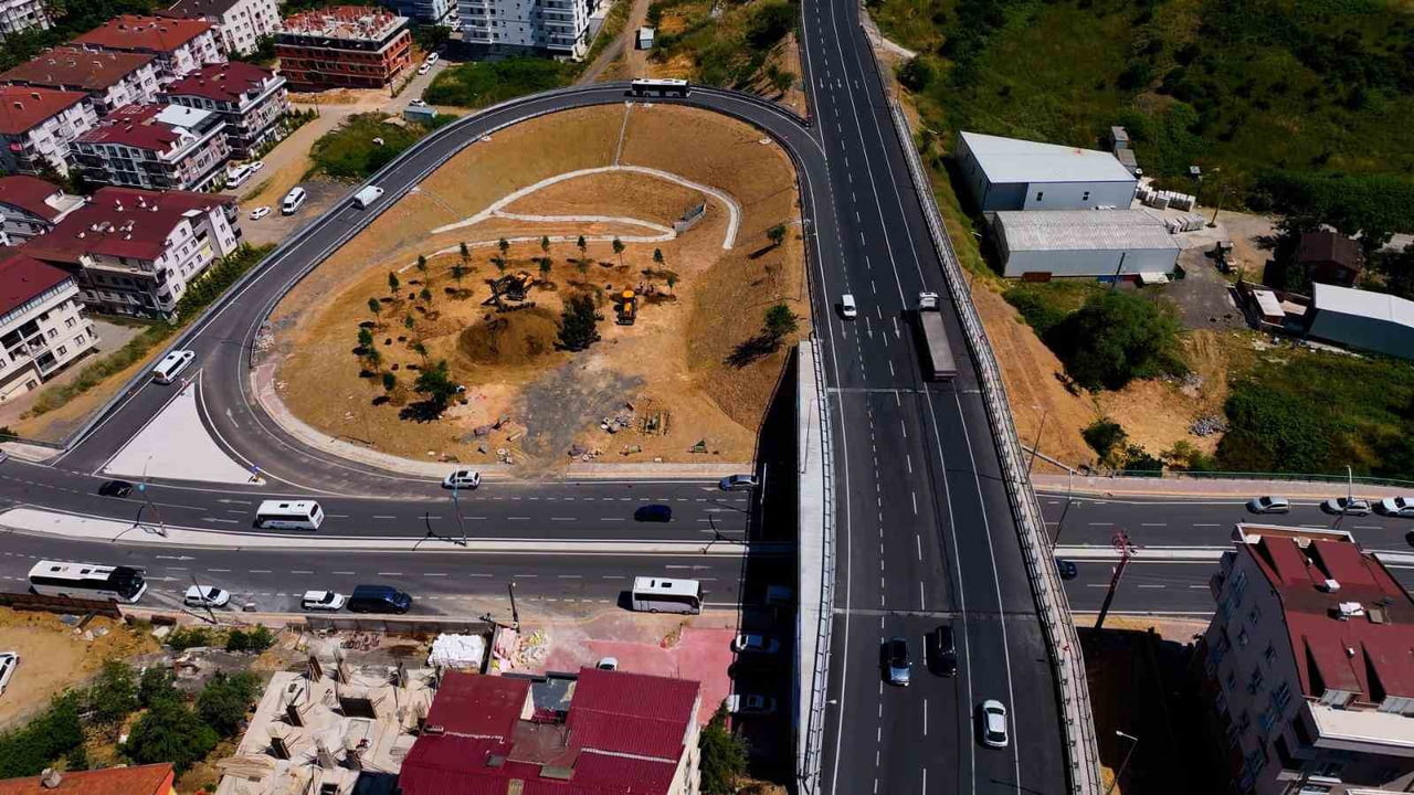 KOCAELİ BÜYÜKŞEHİR BELEDİYE BAŞKANI TAHİR BÜYÜKAKIN, GEBZE İLÇESİNDE 6 AY GİBİ KISA BİR SÜREDE...